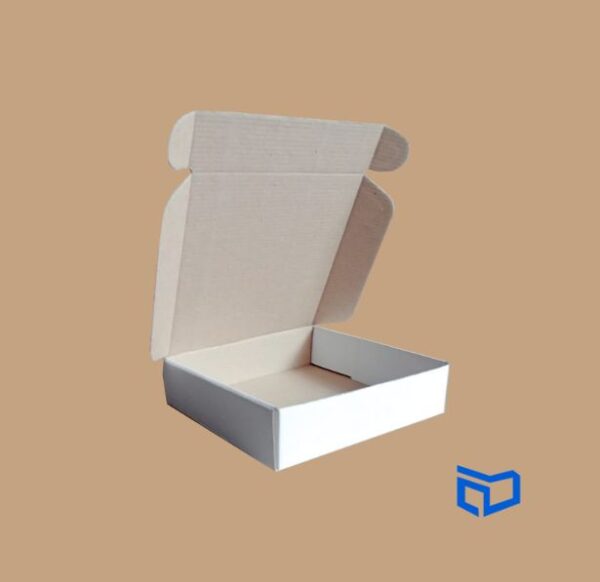 Caja postal de carton 16x16x4cm