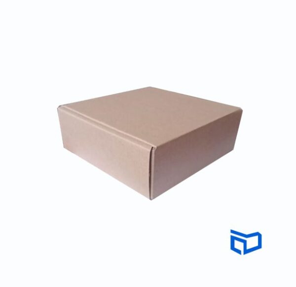 Caja postal de cartón 17x17x6cm