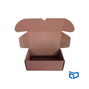 Caja postal de cartón en medidas de 20x11x8cm