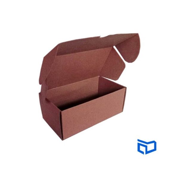 Caja postal de cartón en medidas de 20x11x8cm